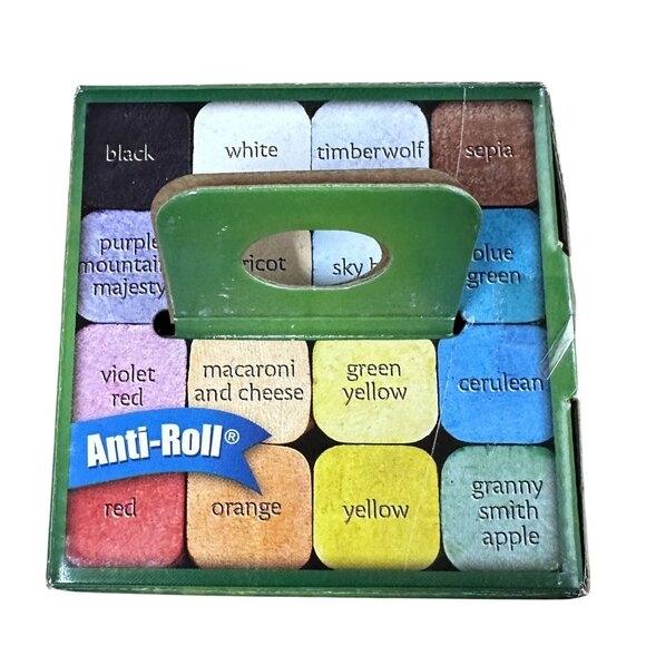 Crayola Washable Sidewalk Chalk Bright Bold Colors 16 Different Colors - Picture 4 of 5